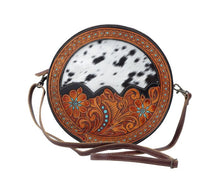 Load image into Gallery viewer, The Casey Canteen Purse
