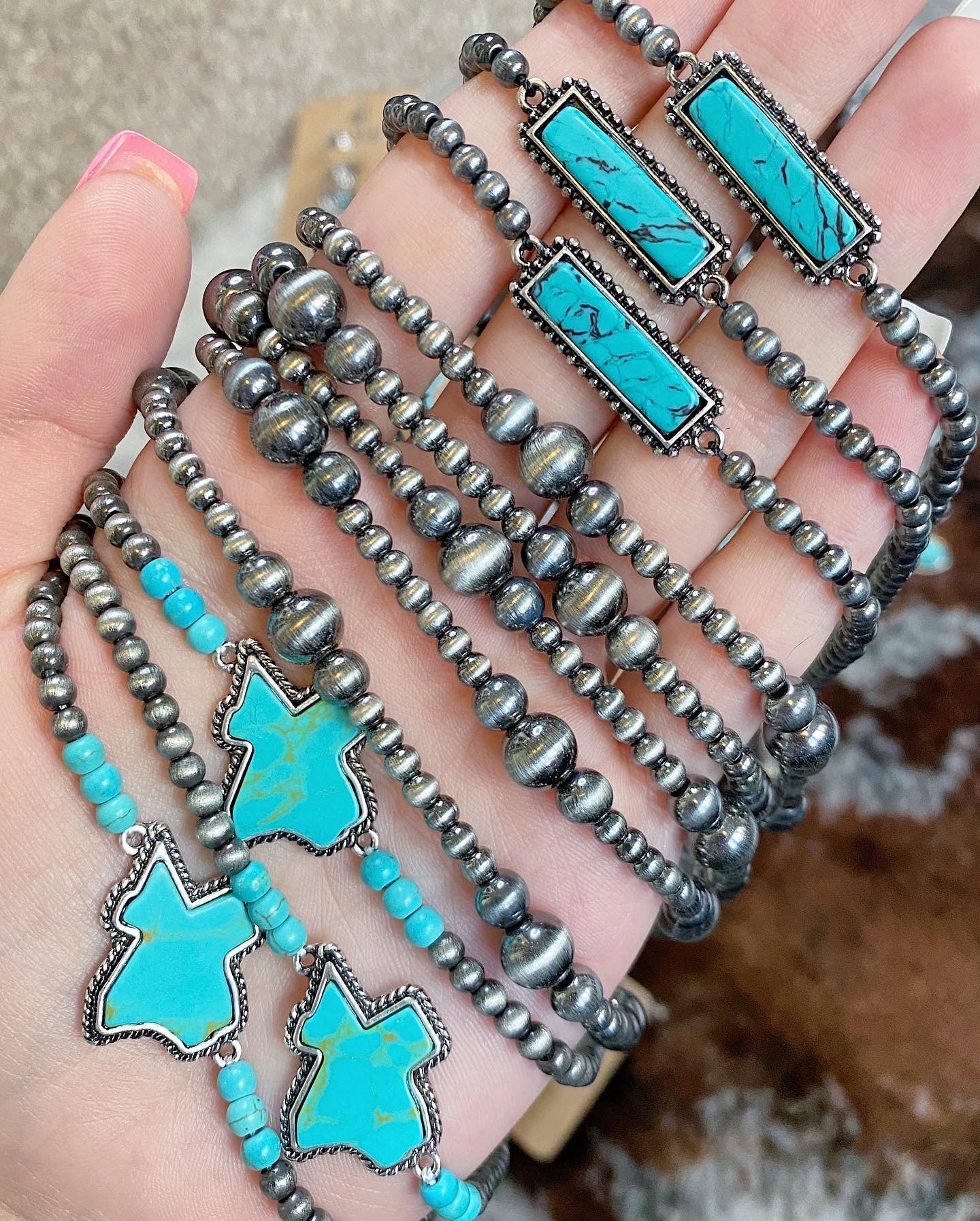 The Simple Bar Choker